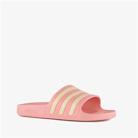 badslippers adidas roze|Roze adidas Badslippers voor dames online kopen .